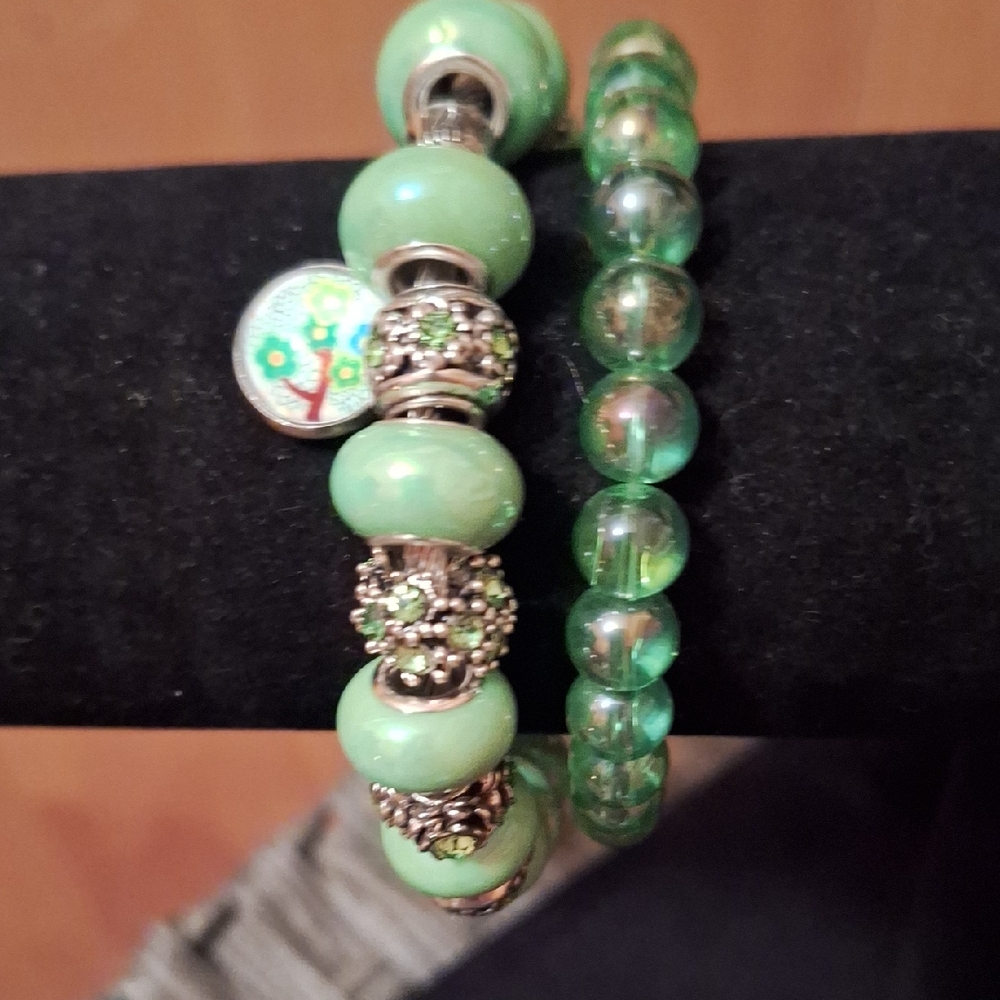 Elegant Green Beaded Bracelet Set
